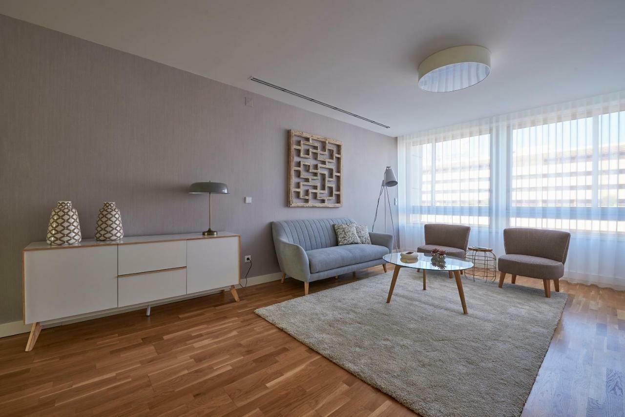 Luxury Apartment In The Most Privileged Lisbon Luaran gambar
